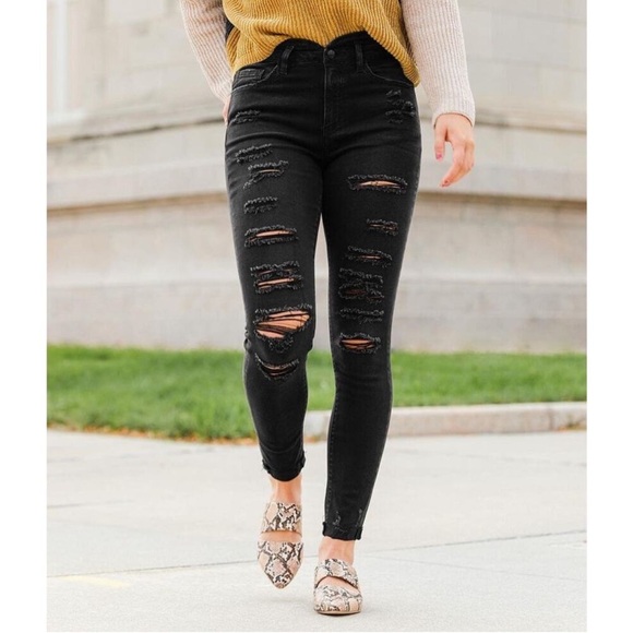 KanCan Black Distressed Kurvy Ultra High Rise Ankle Skinny - size 24x27 - Picture 1 of 5